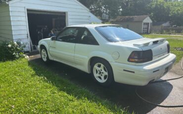 Pontiac-grand-prix-1995-white-2