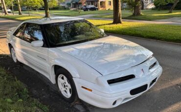 Pontiac-grand-prix-1995-white-5