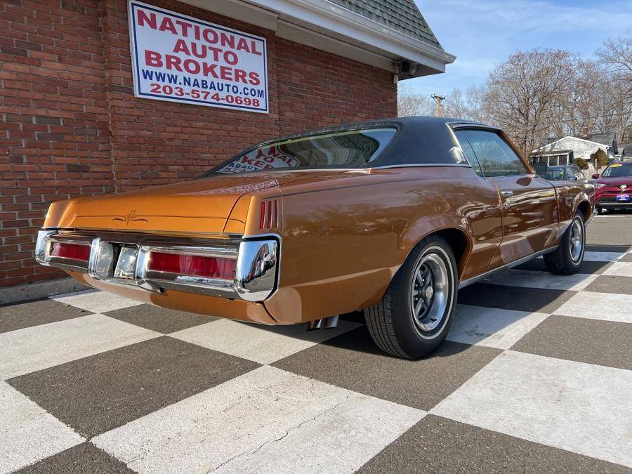 Pontiac-grand-prix-sj-1969-orange-10
