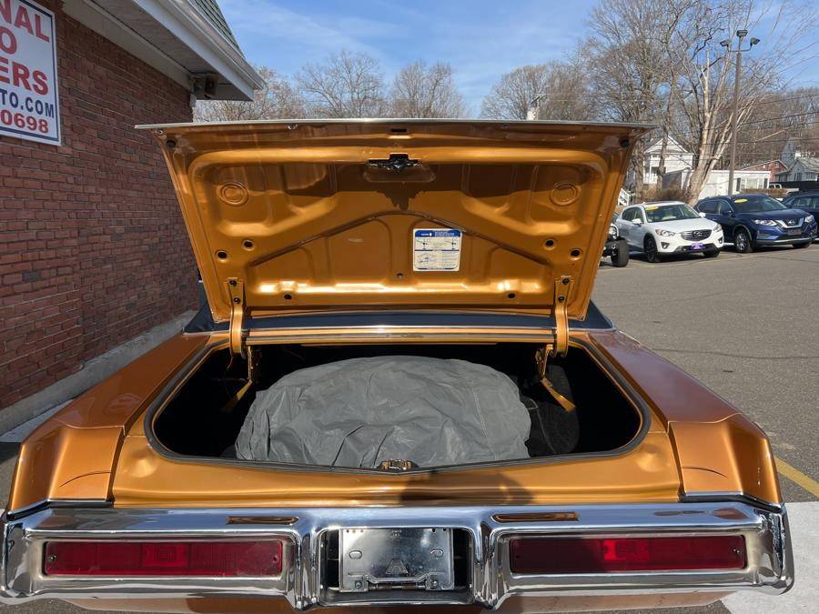 Pontiac-grand-prix-sj-1969-orange-21