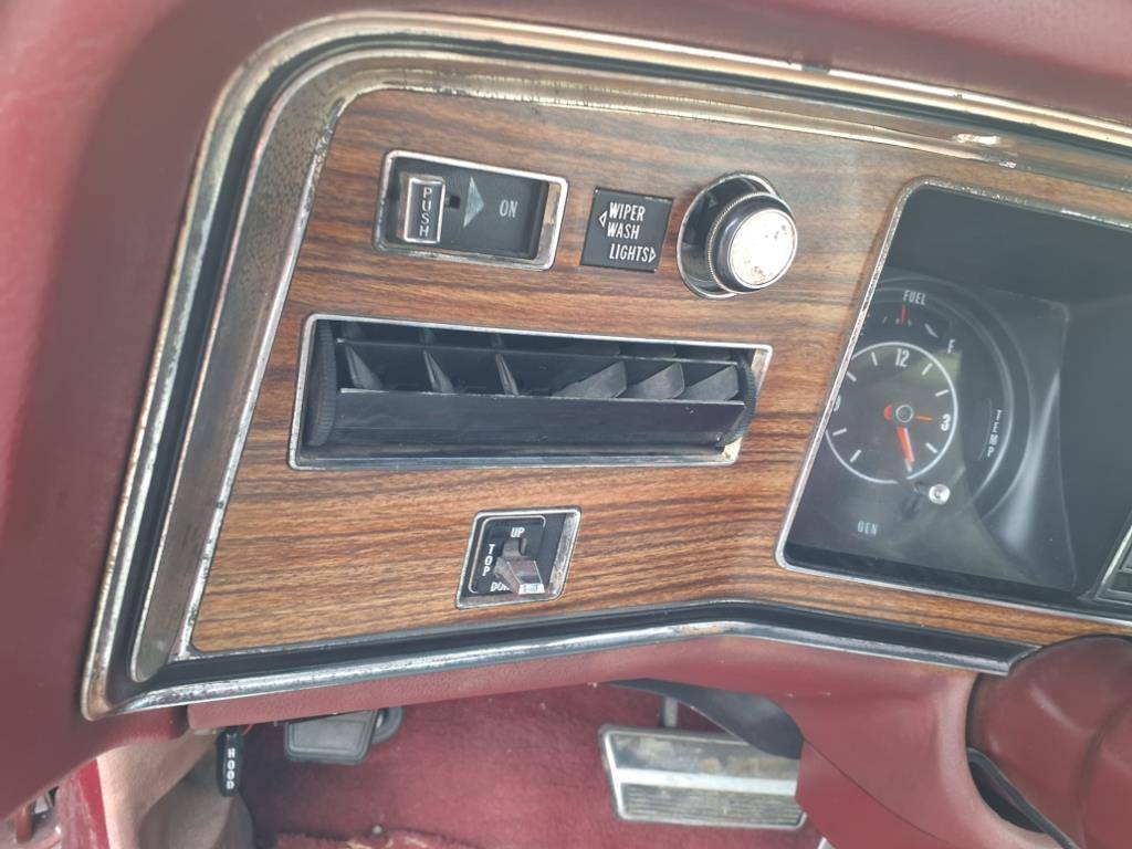 Pontiac-grand-ville-1974-red-12