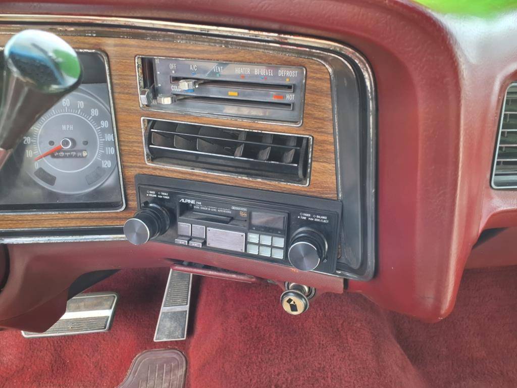 Pontiac-grand-ville-1974-red-2