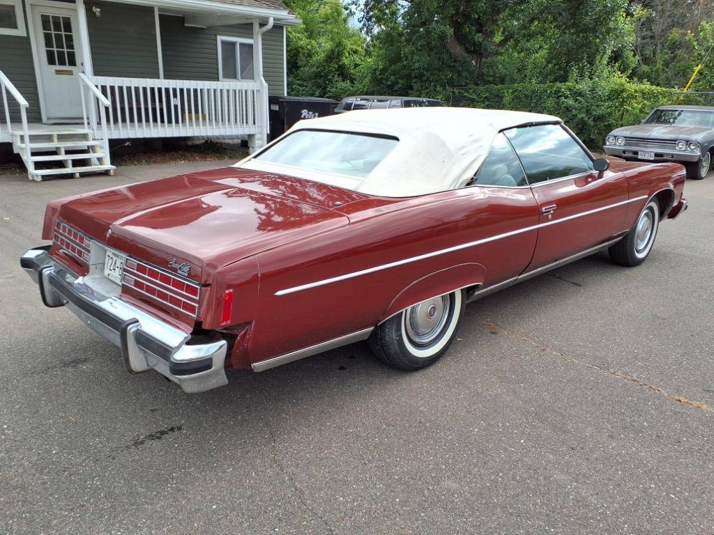 Pontiac-grand-ville-1974-red-7