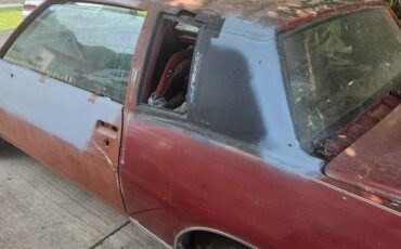 Pontiac-grandprix-1983-5