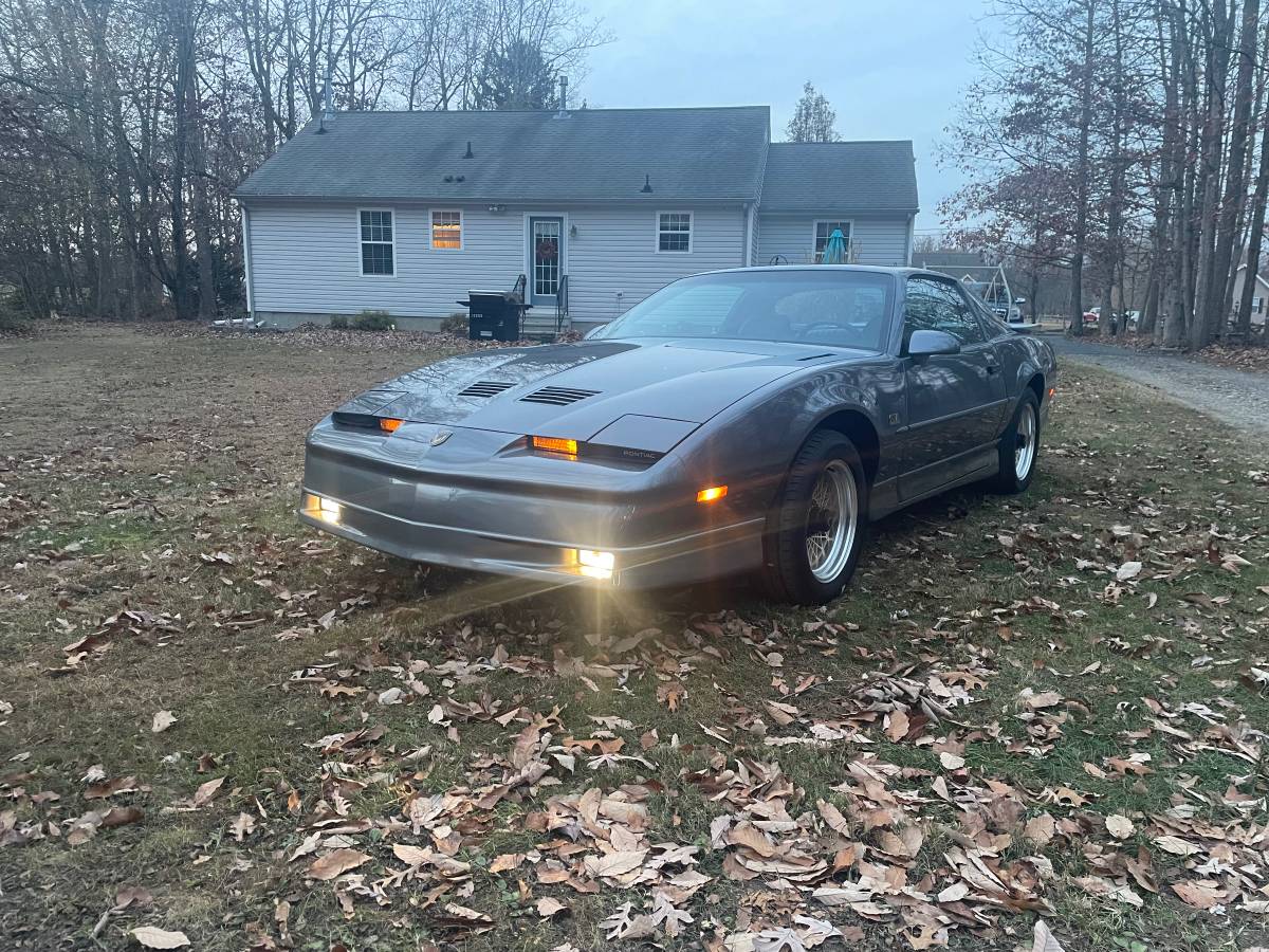 Pontiac-gta-trans-am-1987-grey-11