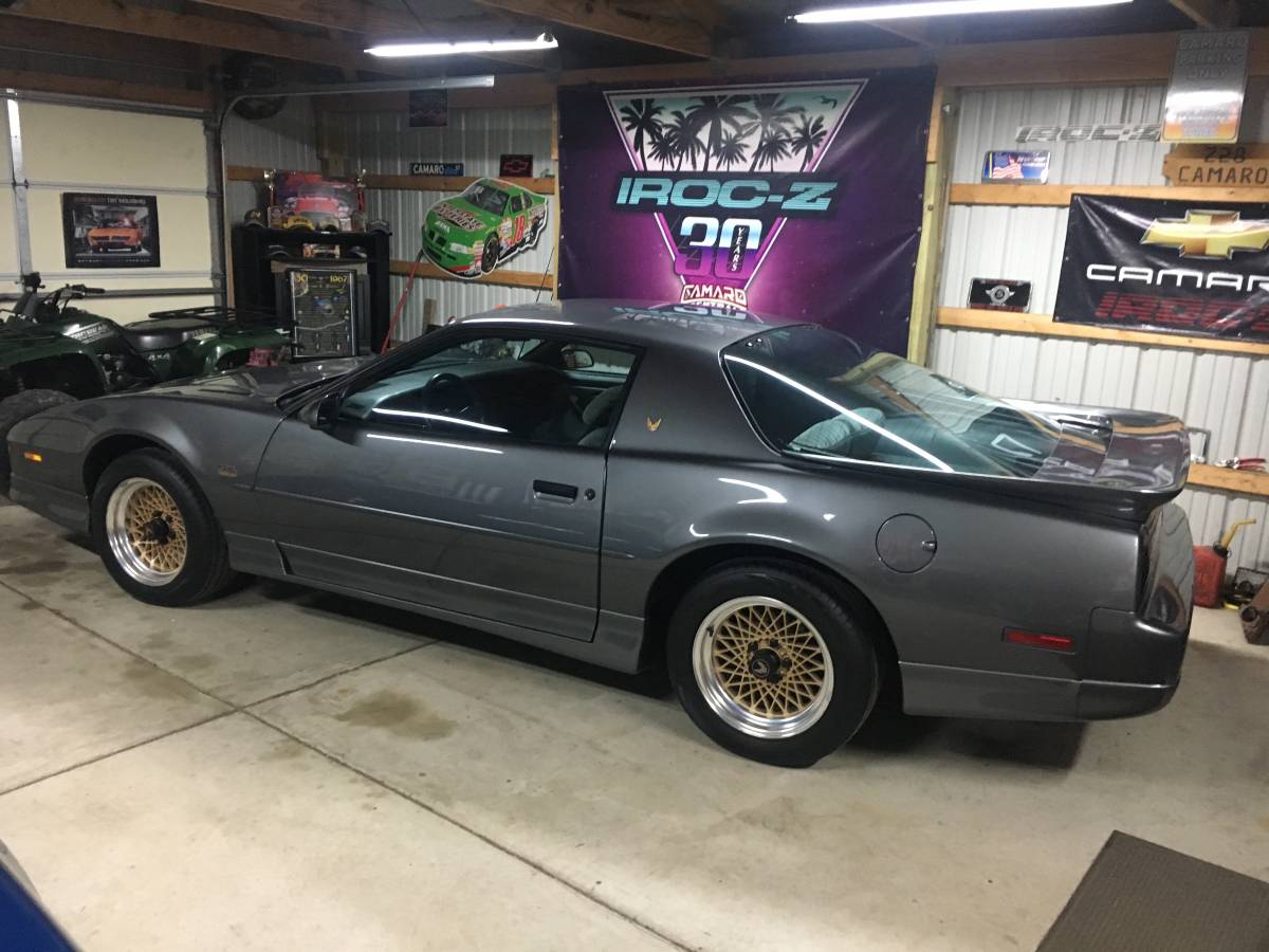 Pontiac-gta-trans-am-1987-grey-14