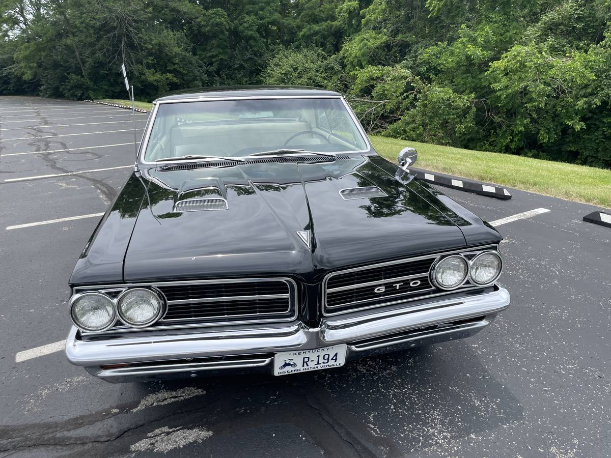 Pontiac-gto-1964-black-2