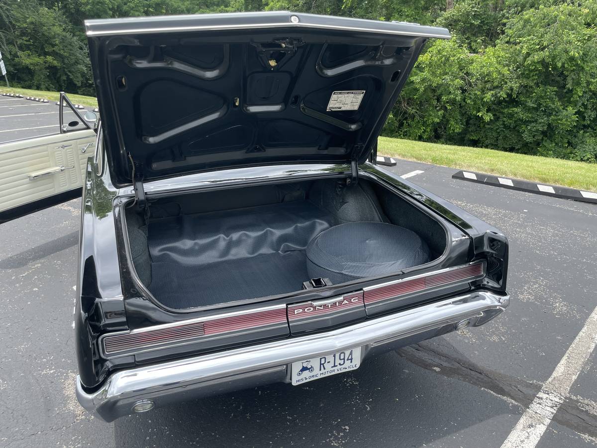 Pontiac-gto-1964-black-6