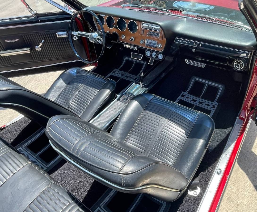 Pontiac-gto-1966-1