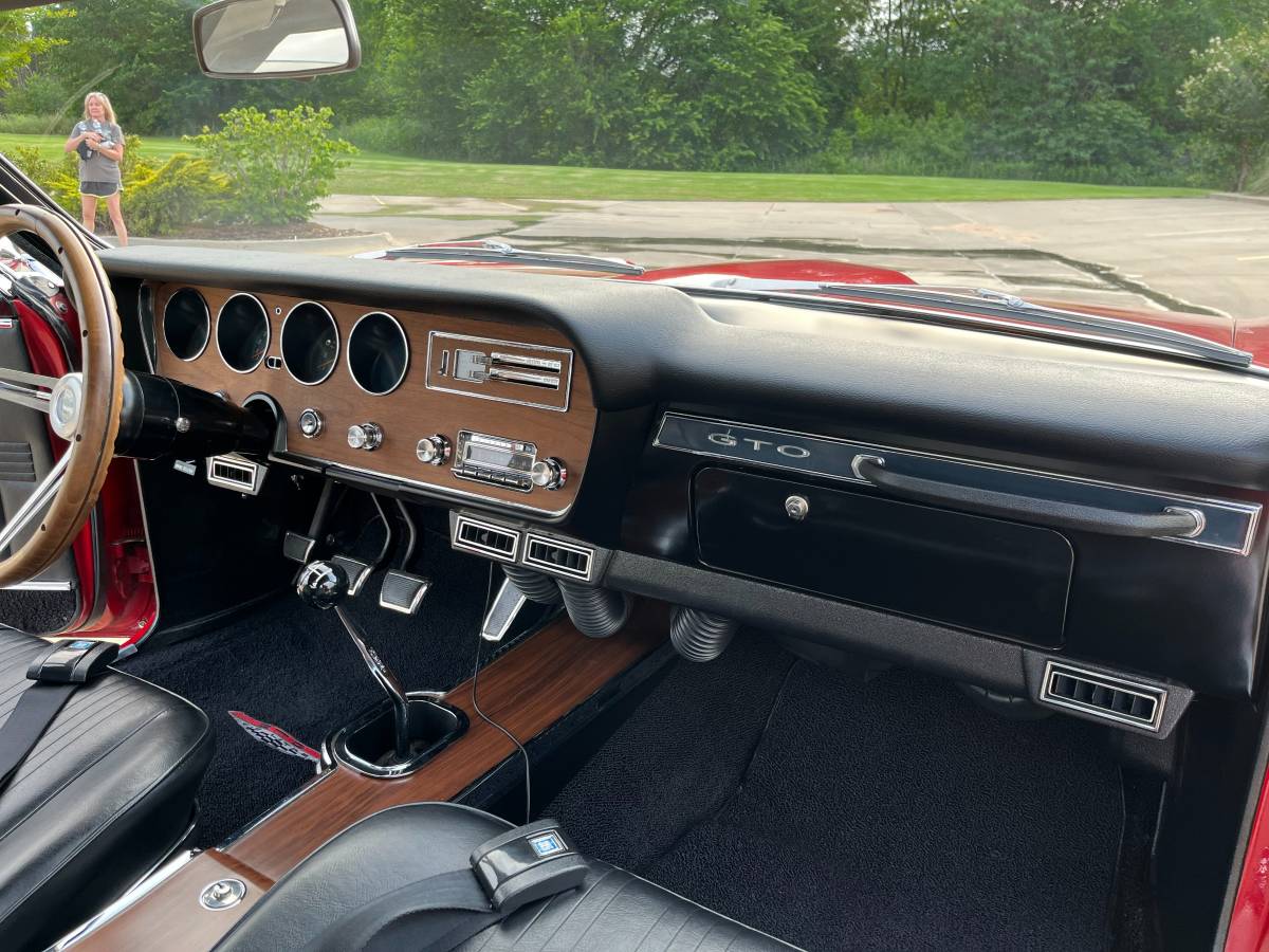 Pontiac-gto-1967-red-14