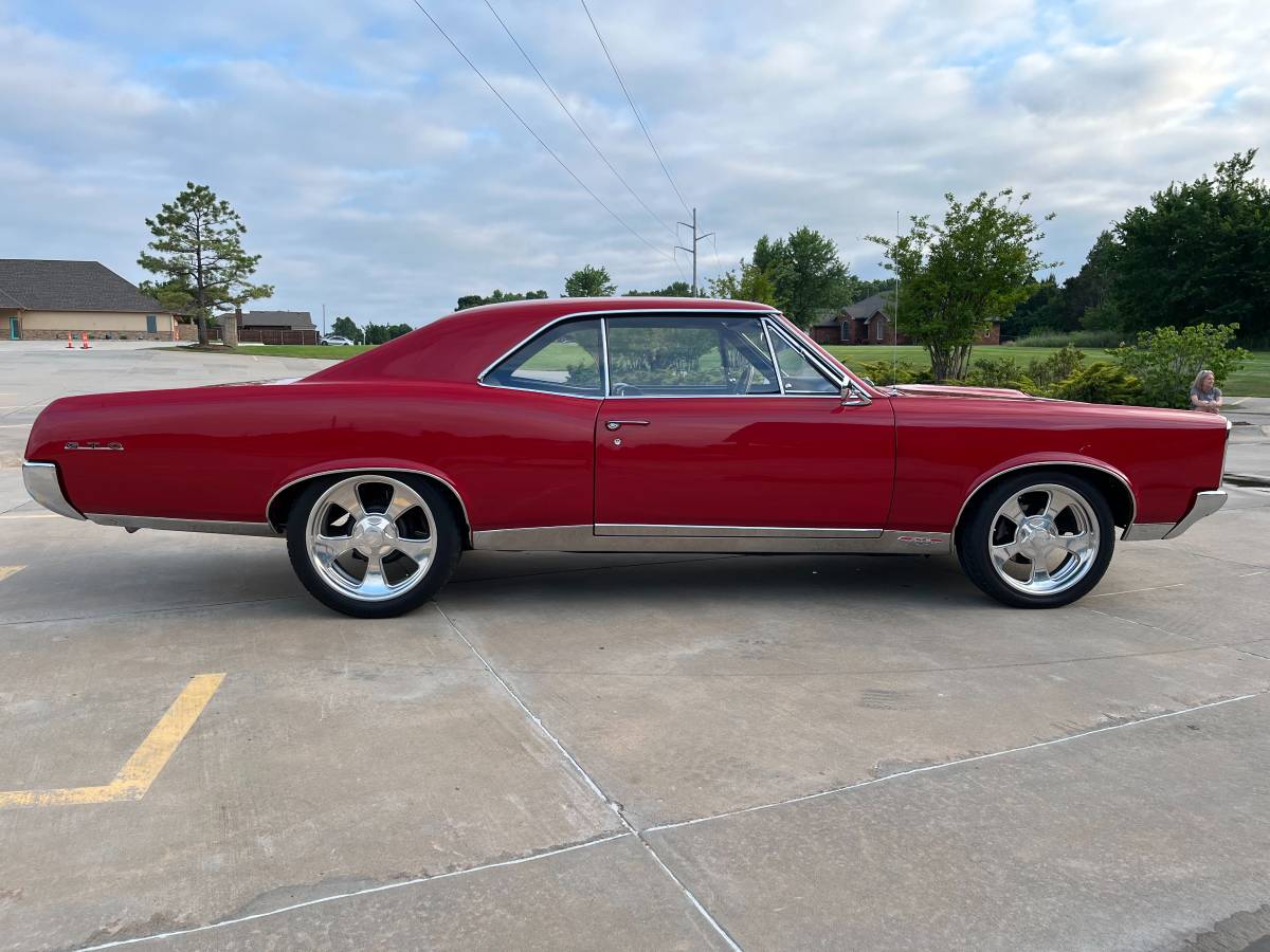 Pontiac-gto-1967-red-3