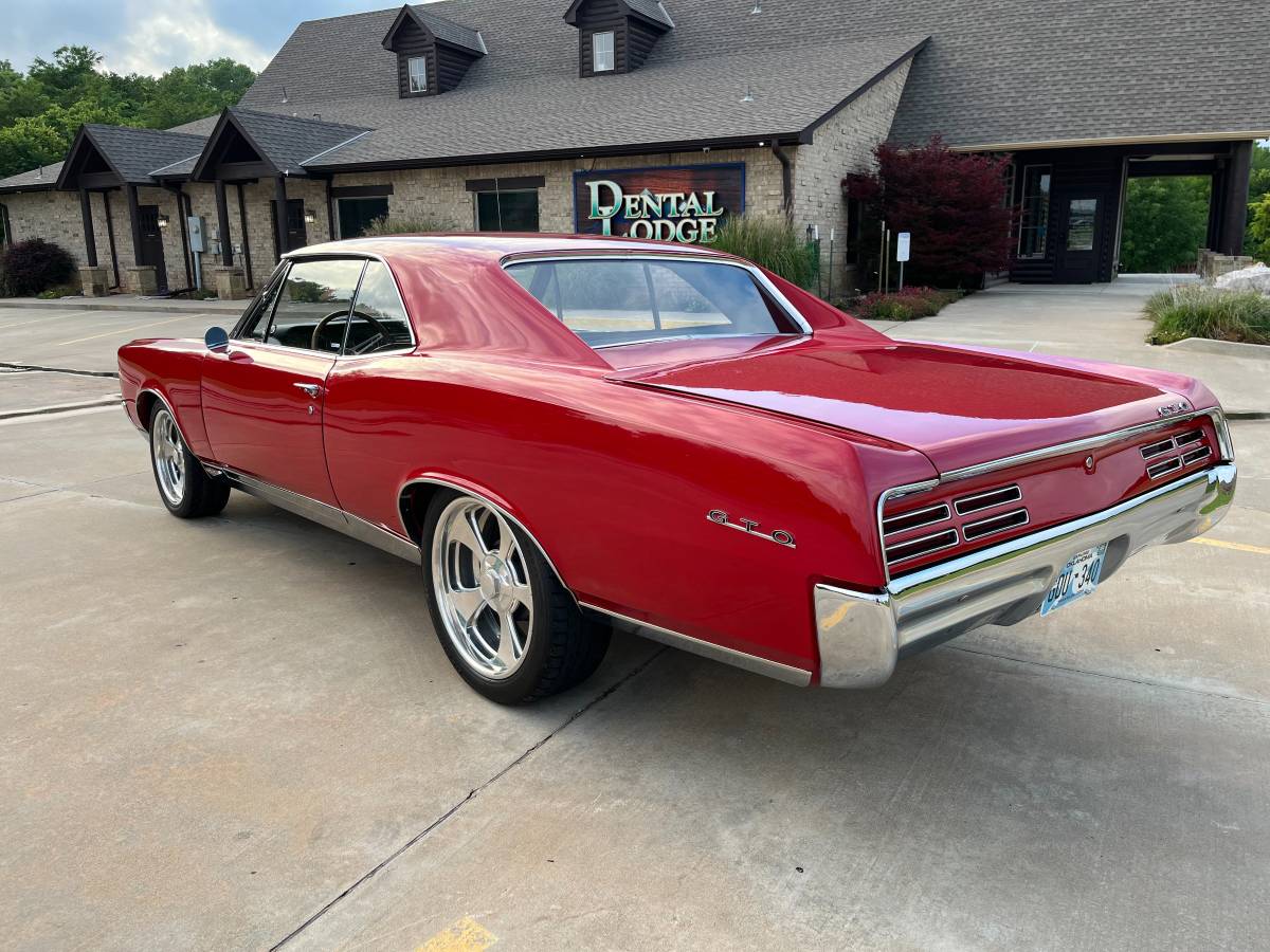 Pontiac-gto-1967-red-6