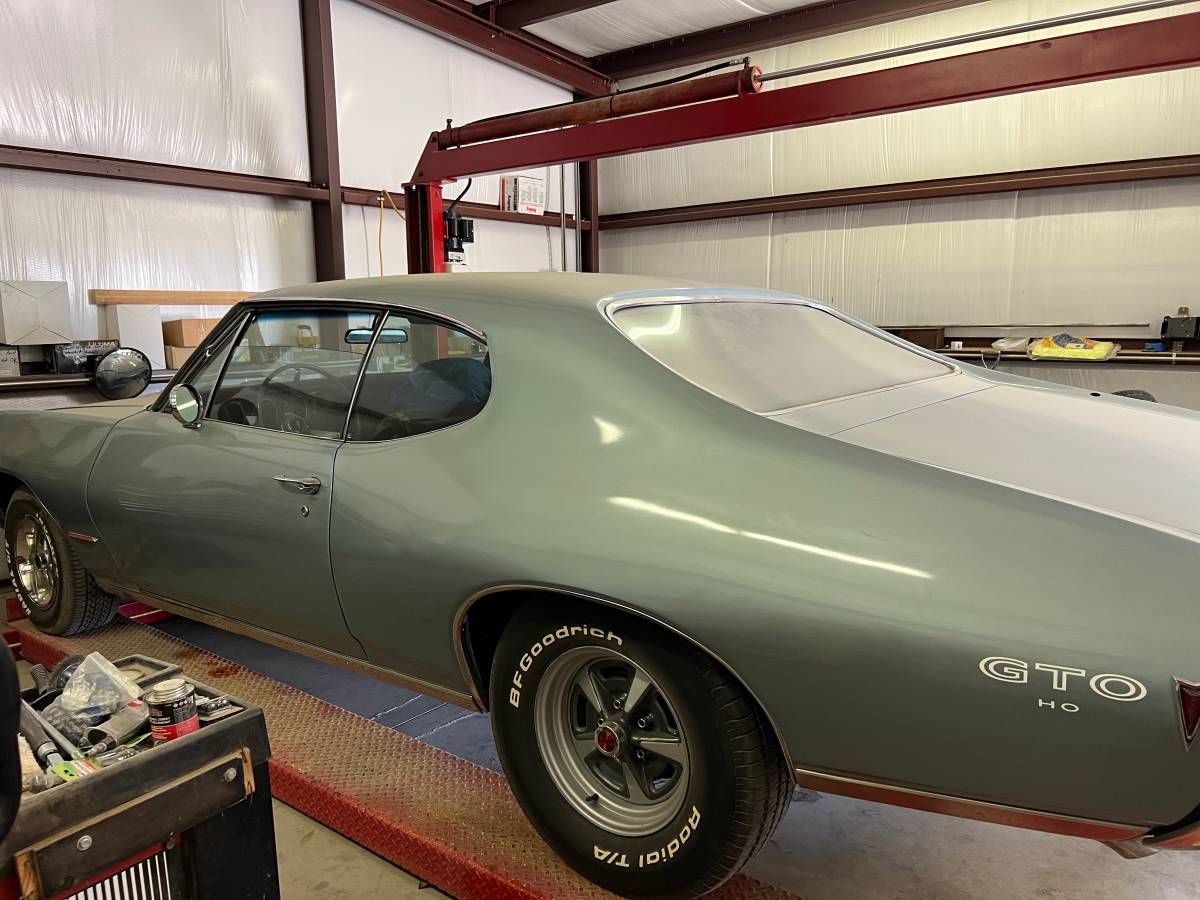 Pontiac-gto-1968-blue-3