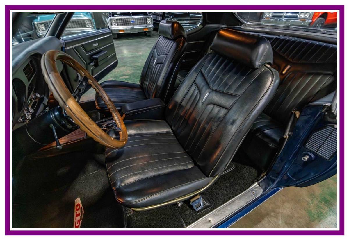Pontiac-gto-1969-blue-25
