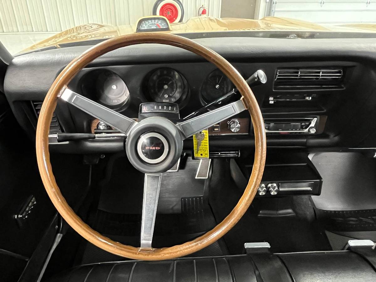 Pontiac-gto-1969-custom-2