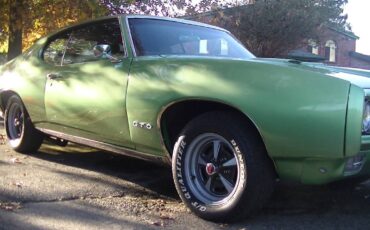 Pontiac-gto-1969-green-1