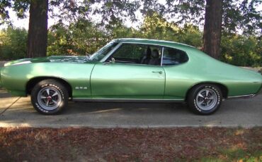 Pontiac-gto-1969-green-16