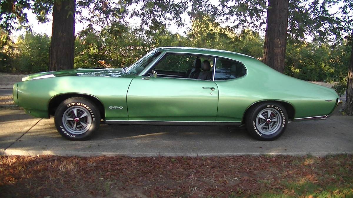 Pontiac-gto-1969-green-16