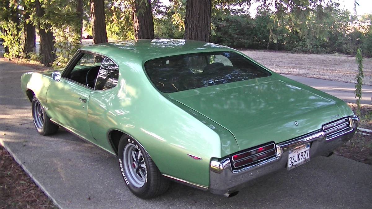 Pontiac-gto-1969-green-17