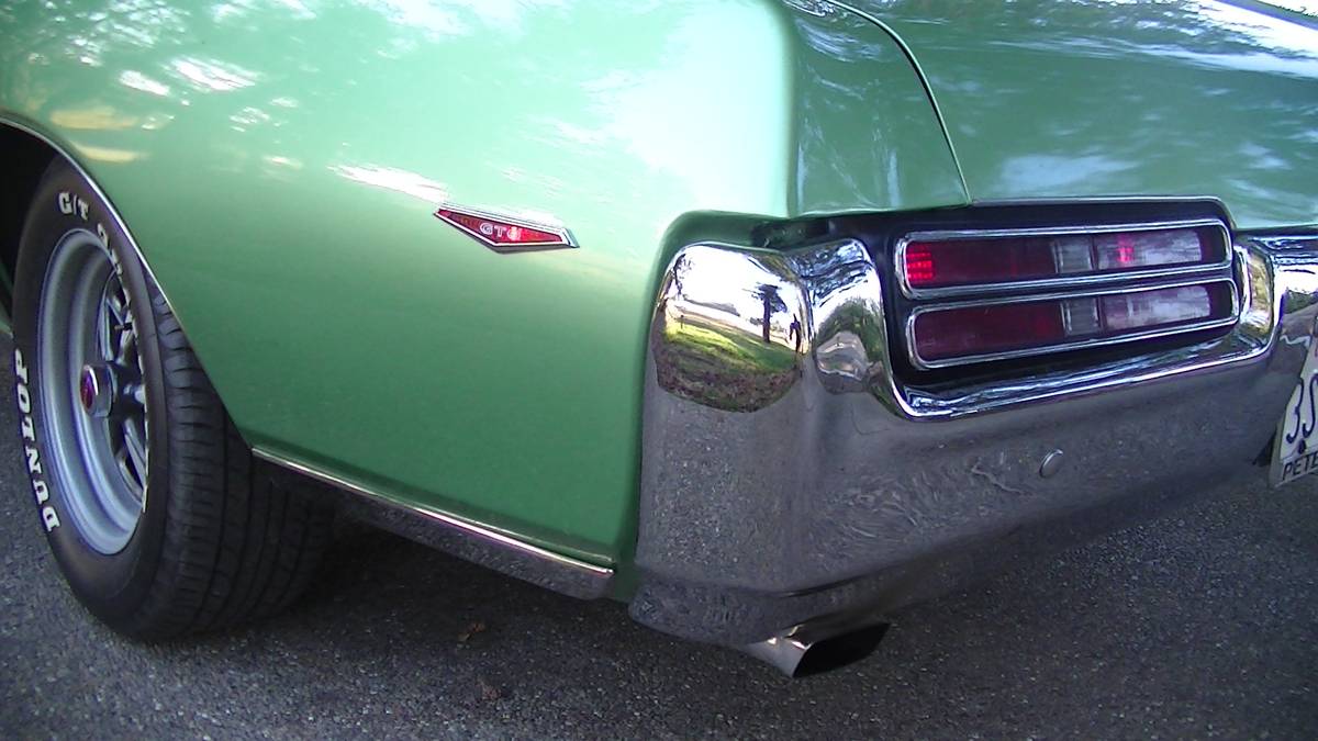 Pontiac-gto-1969-green-5