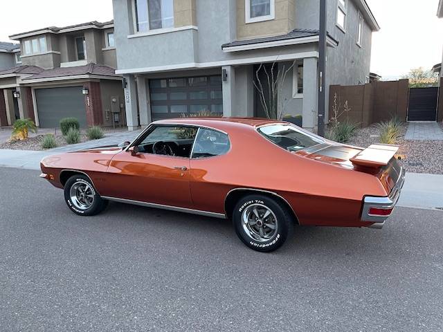 Pontiac-gto-1971-orange-23