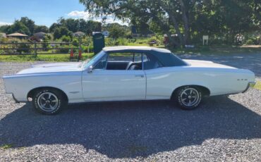 Pontiac-gto-convertible-1966-white-2