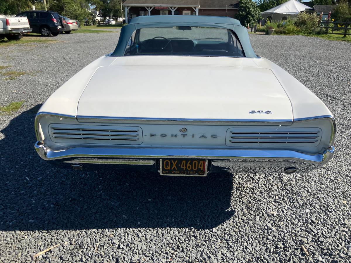 Pontiac-gto-convertible-1966-white-6