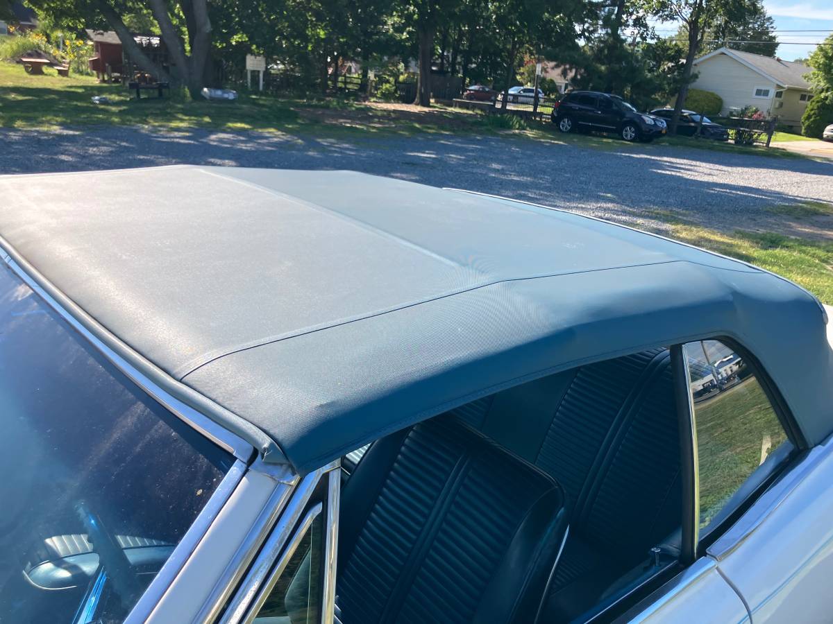 Pontiac-gto-convertible-1966-white-9