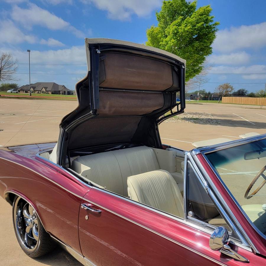 Pontiac-gto-convertible-1967-purple-12