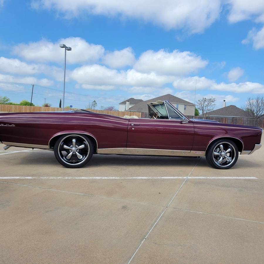 Pontiac-gto-convertible-1967-purple-3