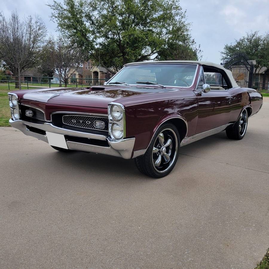 Pontiac-gto-convertible-1967-purple