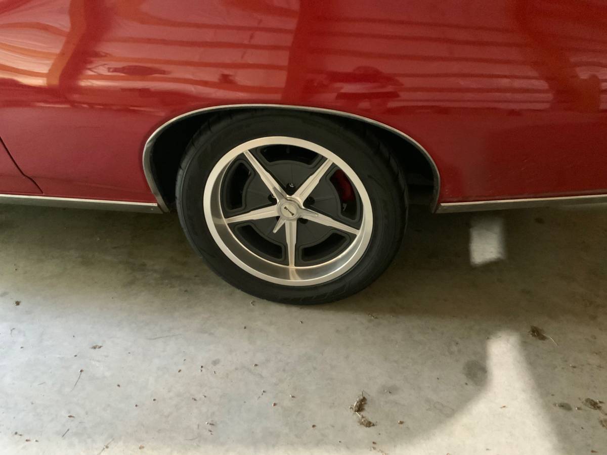 Pontiac-lemans-1969-red-1