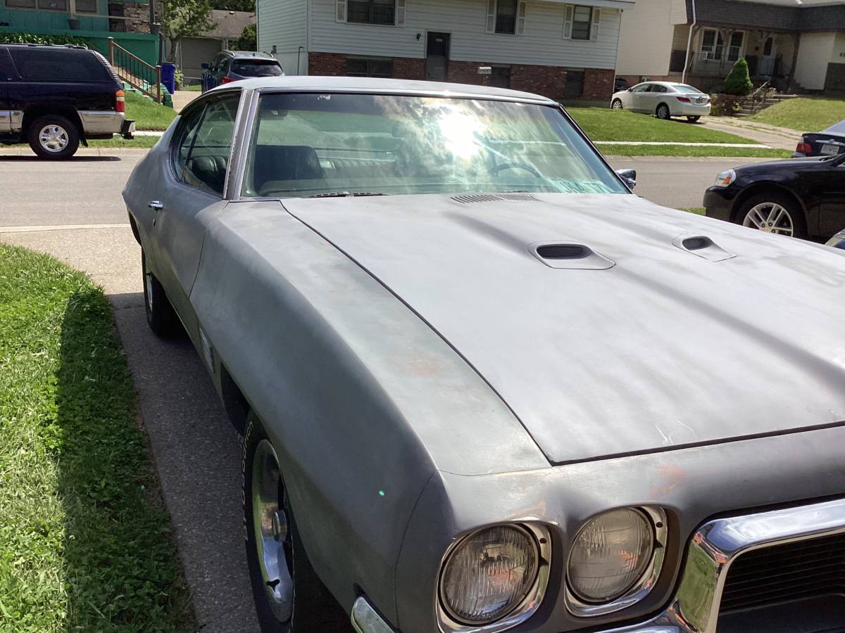Pontiac-lemans-1970-grey-1