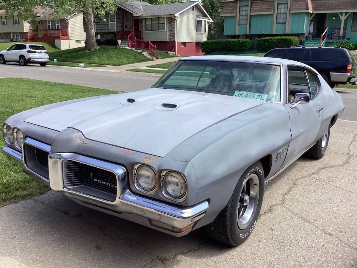 Pontiac-lemans-1970-grey-3