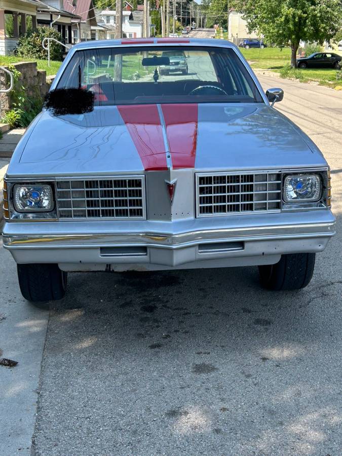 Pontiac-lemans-1979-custom-1