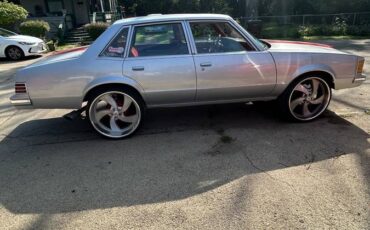 Pontiac-lemans-1979-custom-6