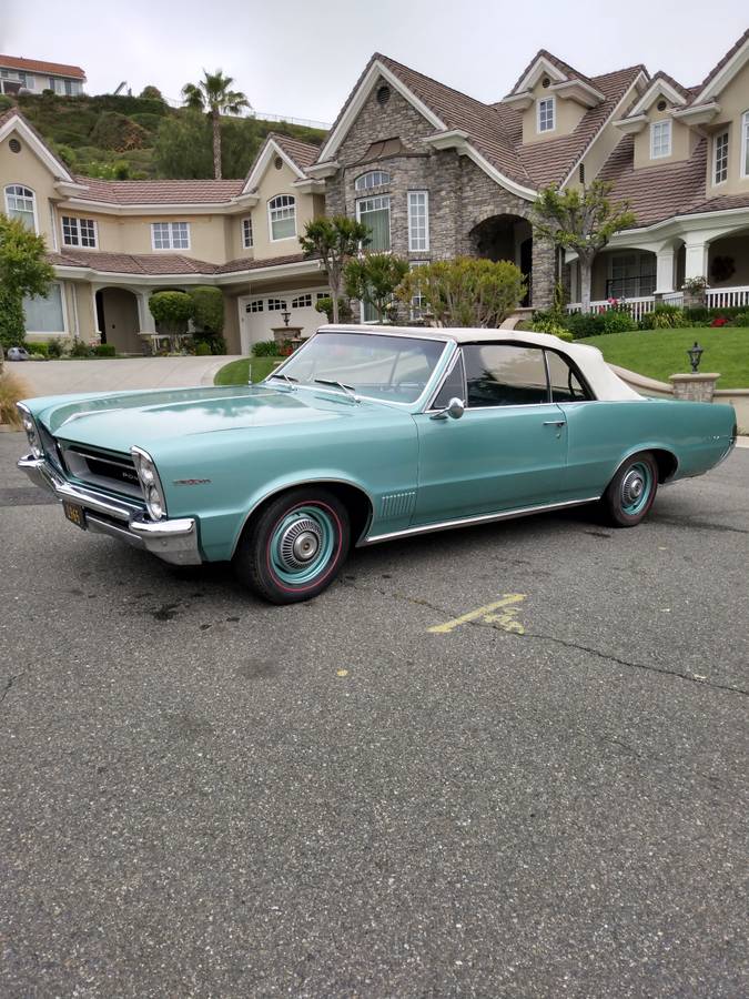 Pontiac-lemans-convertible-1965-1