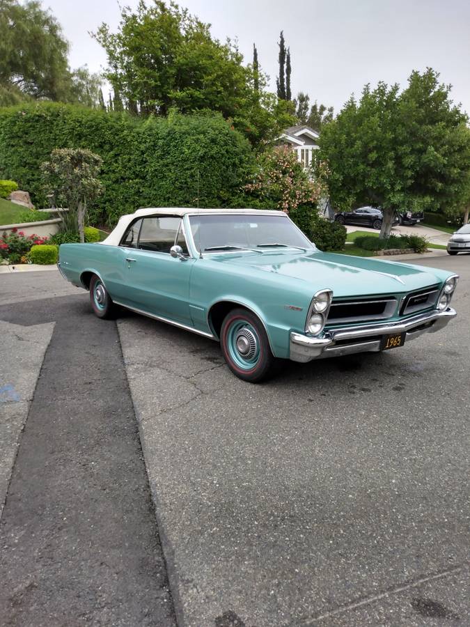 Pontiac-lemans-convertible-1965-3