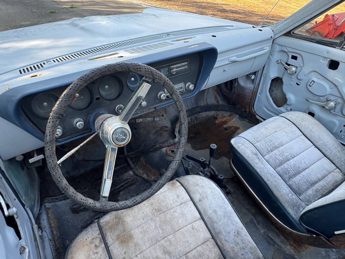 Pontiac-lemans-convertible-1966-3