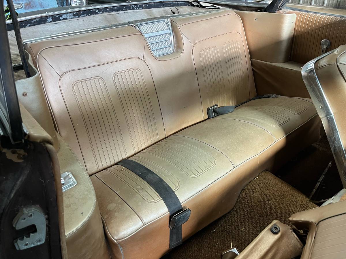 Pontiac-parisienne-1964-4