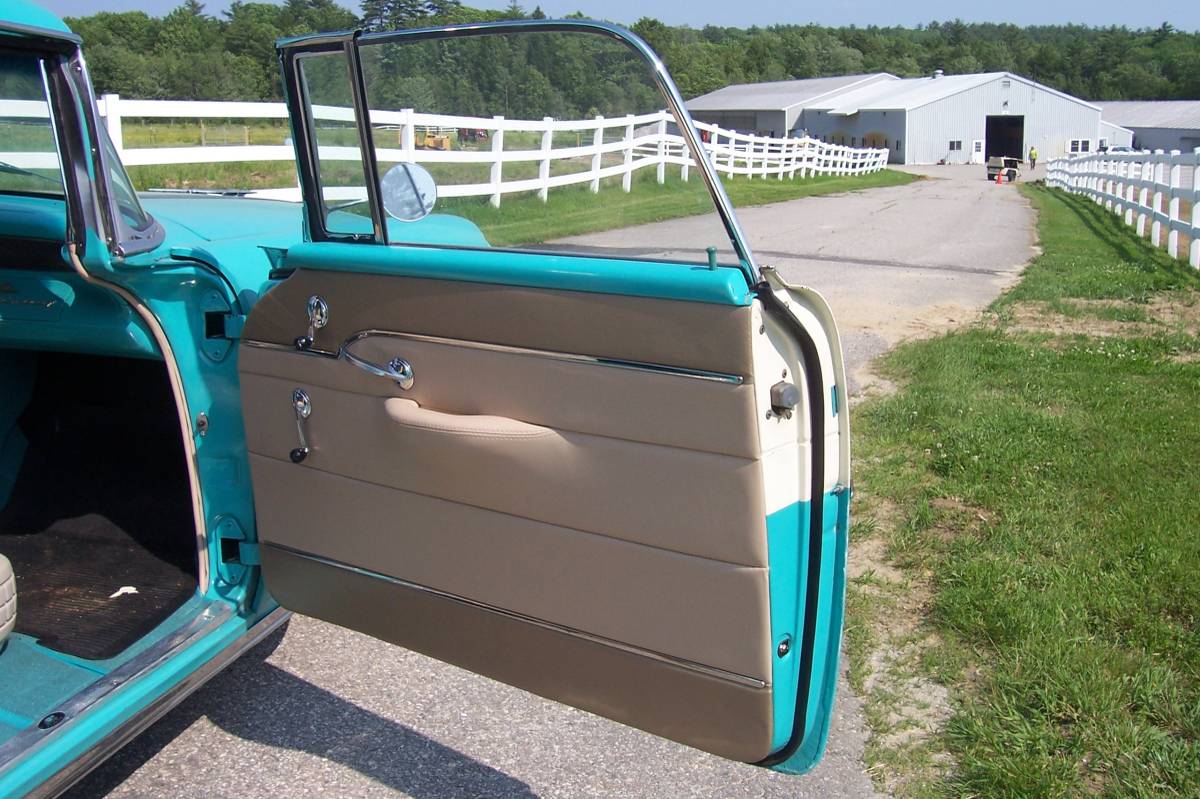 Pontiac-safari-wagon-1955-green-14