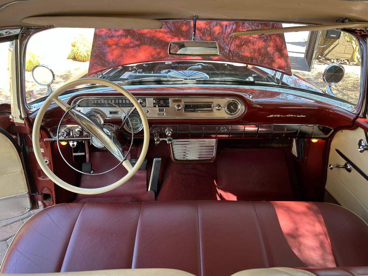 Pontiac-safari-wagon-1957-brown-12