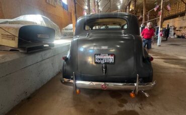 Pontiac-sedan-1939-5