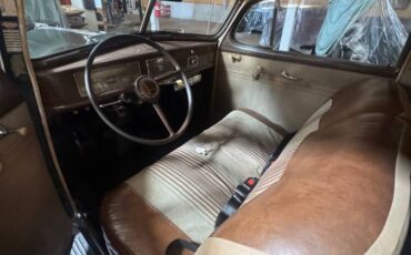 Pontiac-sedan-1939-7