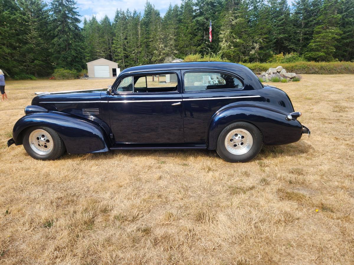 Pontiac-silver-streak-1939-blue-5