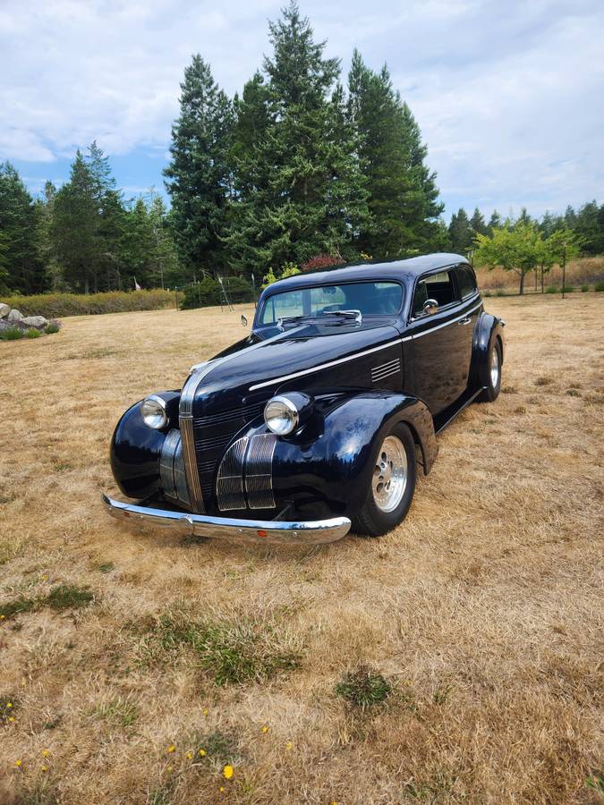 Pontiac-silver-streak-1939-blue