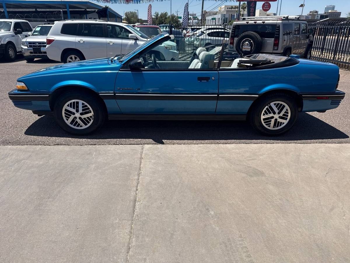 Pontiac-sunbird-le-1991-blue-10