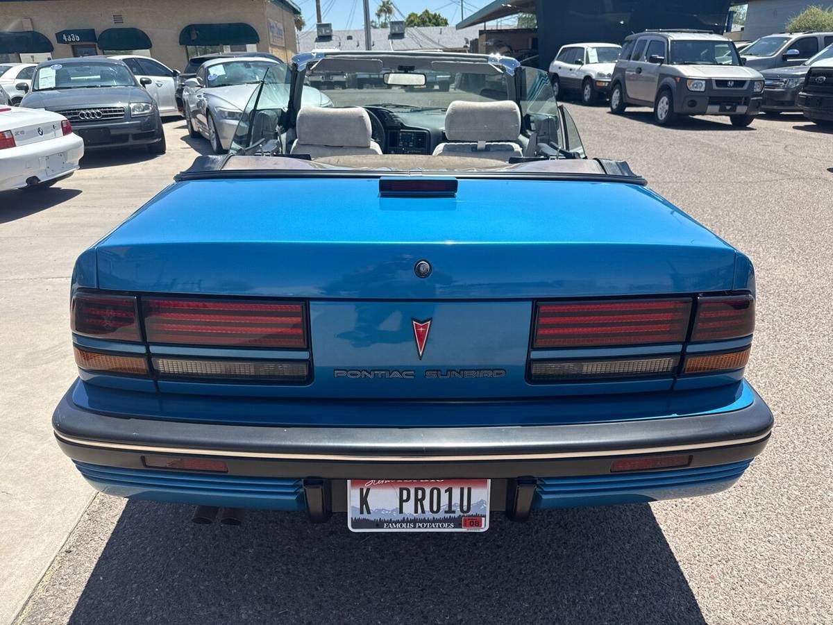 Pontiac-sunbird-le-1991-blue-12