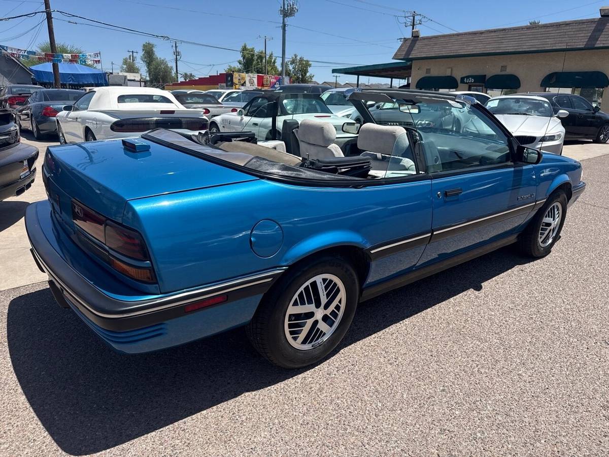 Pontiac-sunbird-le-1991-blue-14