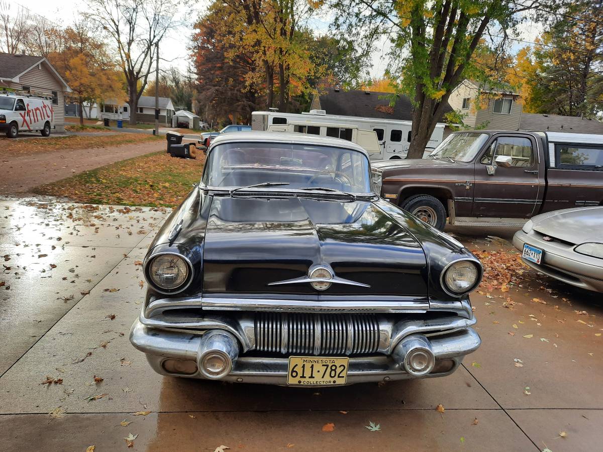 Pontiac-super-chief-1957-black-1